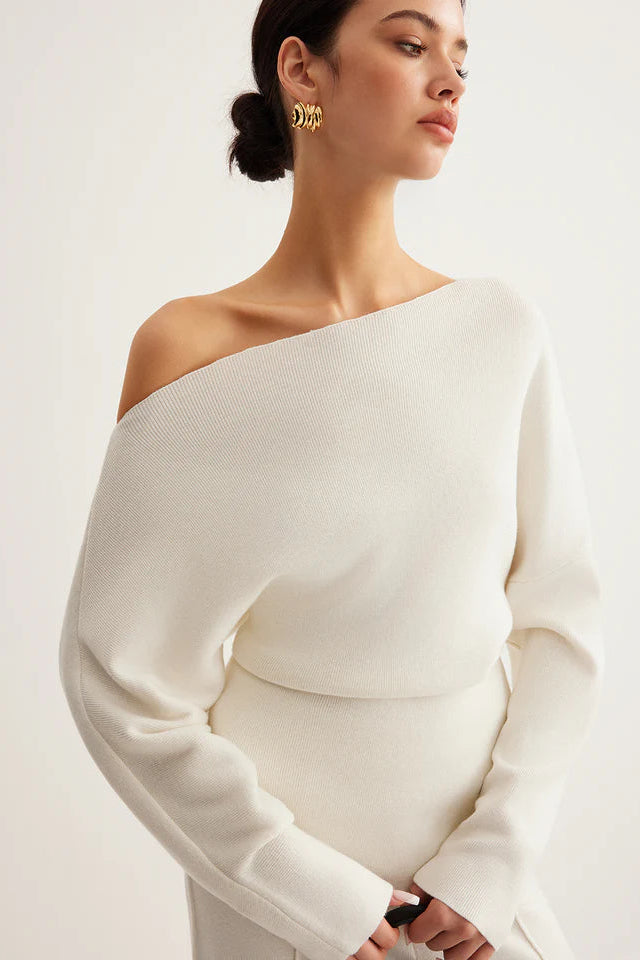COMMENSE | Wool-Blend Asymmetrical Neck Knit Top (XS)
