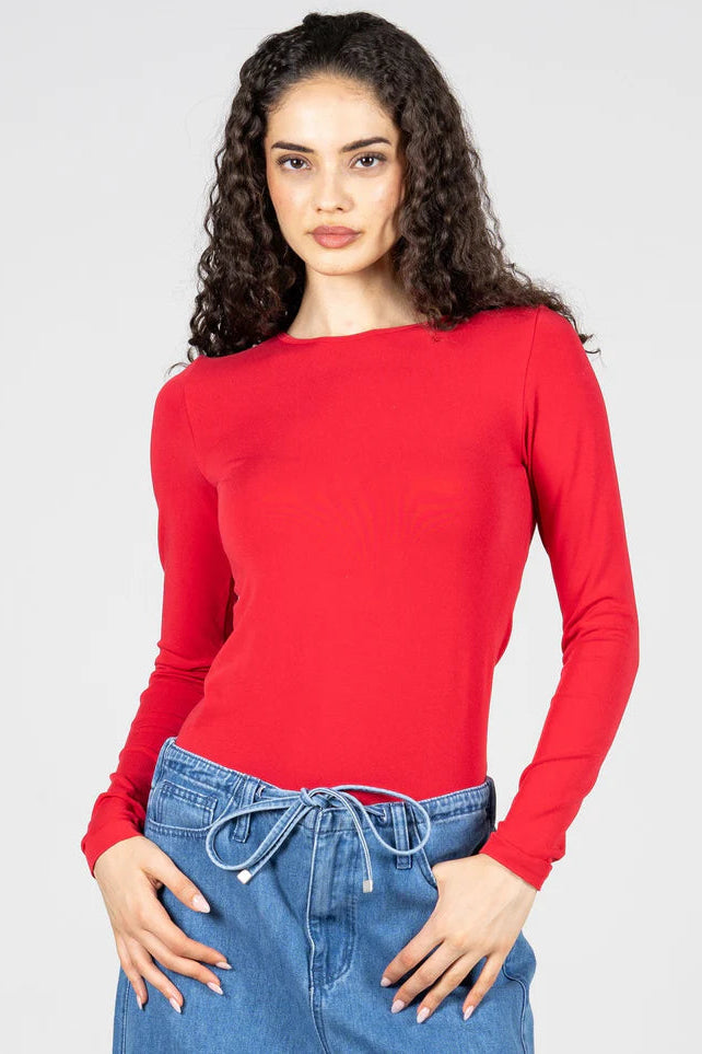 BAMBOO- Crew Neck Top Chili (O/S)