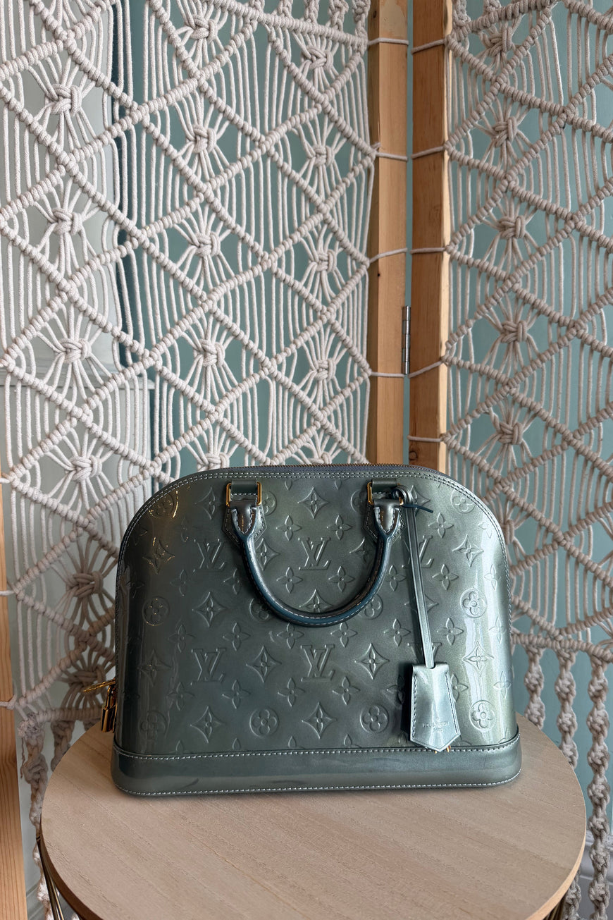 LOUIS VUITTON Alma PM - Givre Vernis Mono