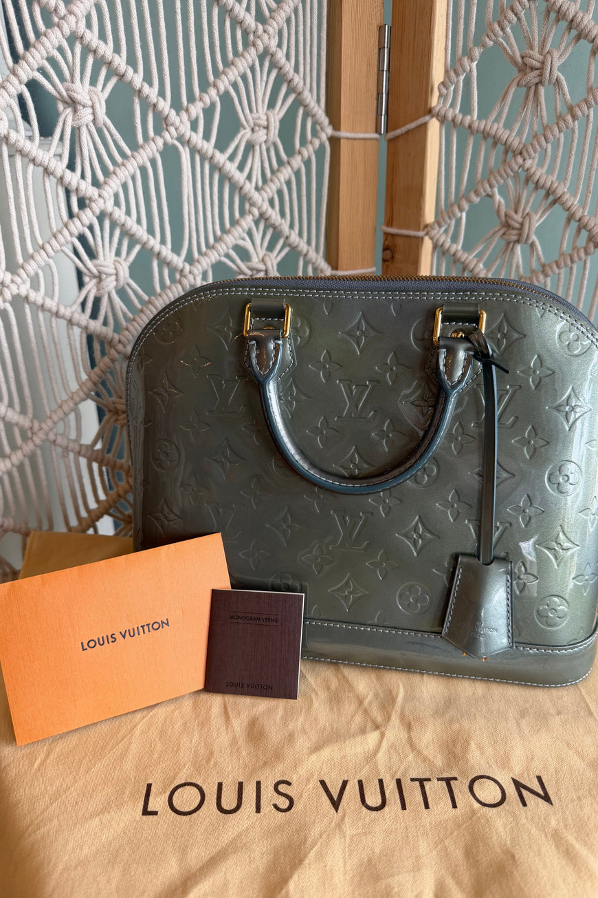 LOUIS VUITTON Alma PM - Givre Vernis Mono
