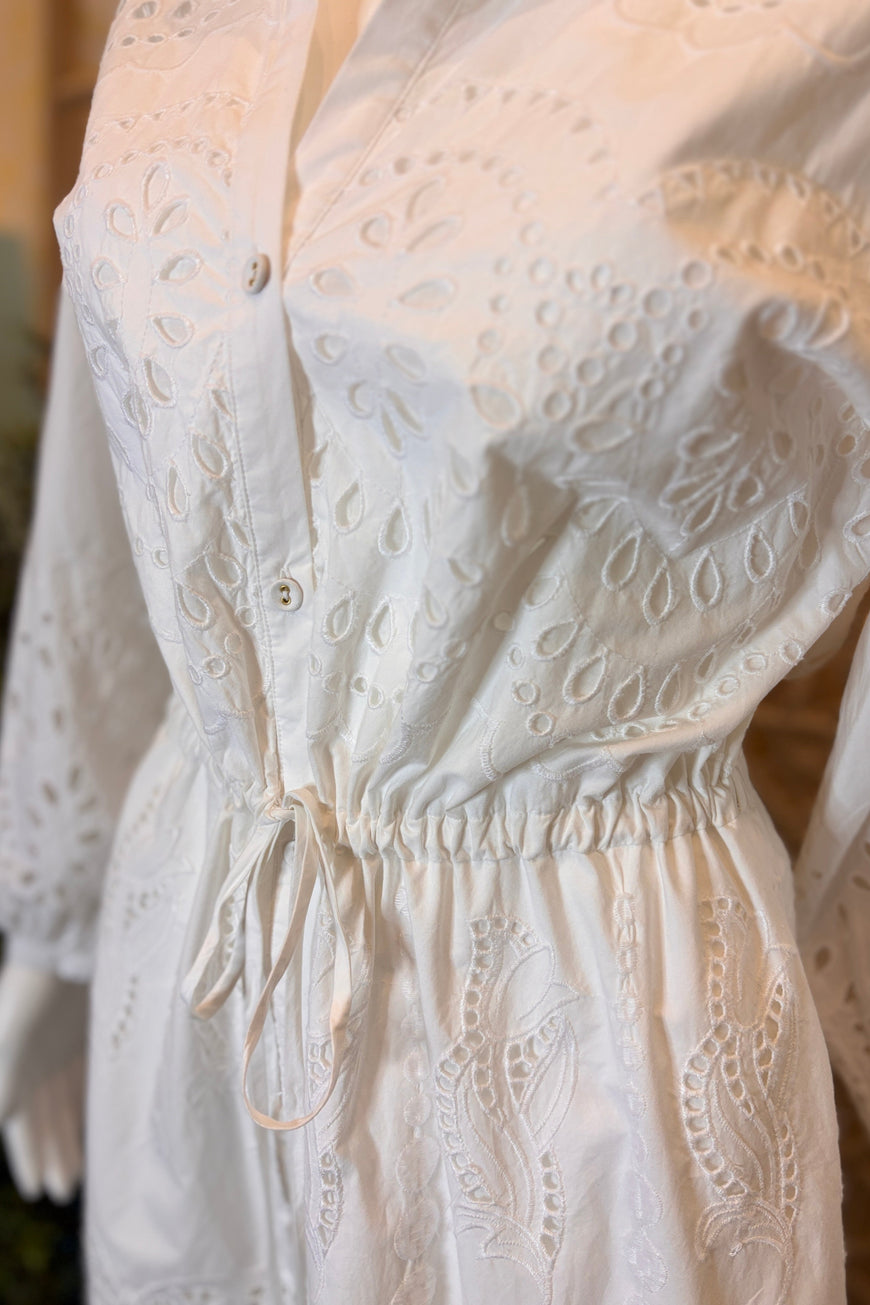 CARA CARA- Designer Hutton Eyelet dress (L)