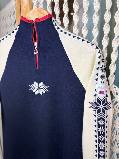 DALE OF NORWAY- 1/4 Zip Swearer (L)