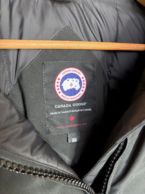 CANADA GOOSE- Trillium Down Parka (M)