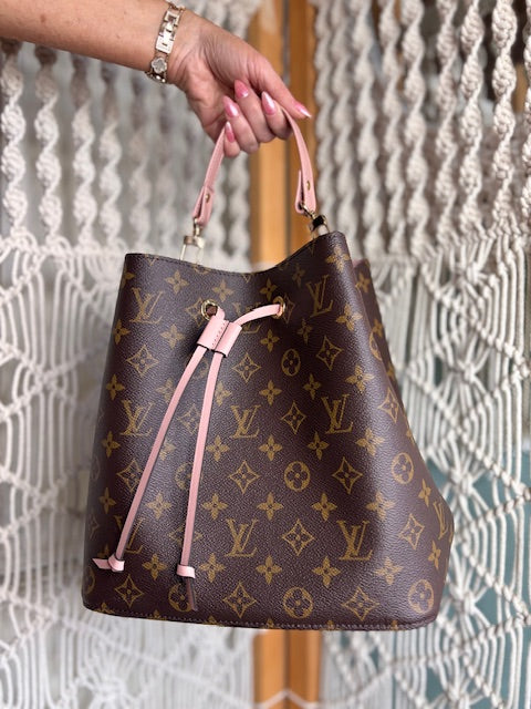NéoNoé MM Louis Vuitton Monogram Bag