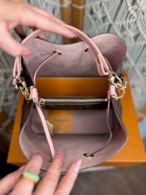 NéoNoé MM Louis Vuitton Monogram Bag