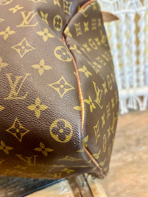 LOUIS VUITTON Keepall