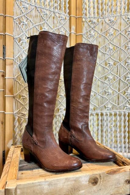 FRYE Boots NWT! (size 7.5)