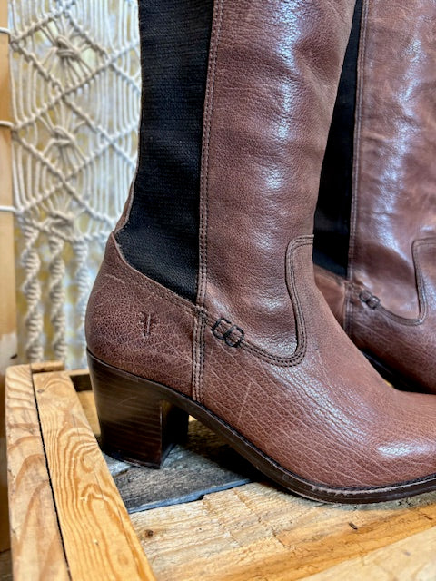 FRYE Boots NWT! (size 7.5)