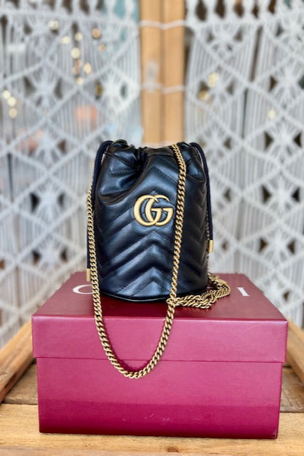 GUCCI- Marmont Bucket Bag