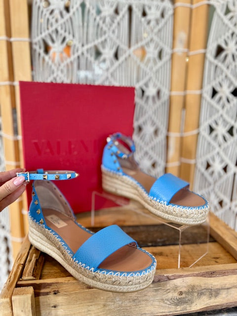 VALENTINO Garavani Rockstud Sandals (39)