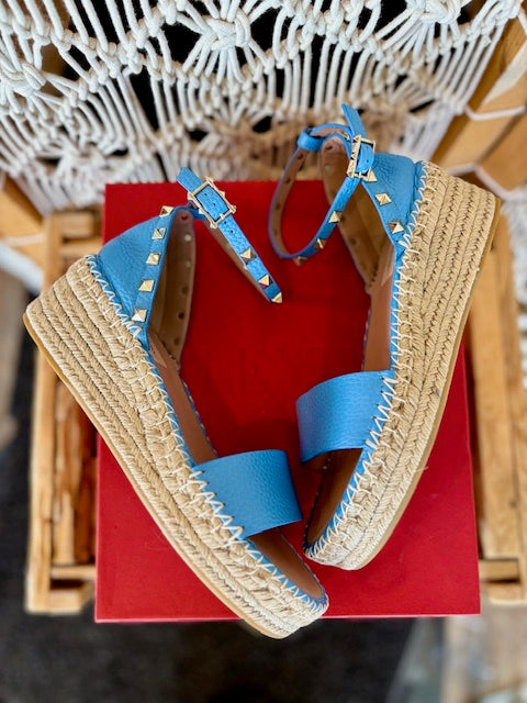 VALENTINO Garavani Rockstud Sandals (39)