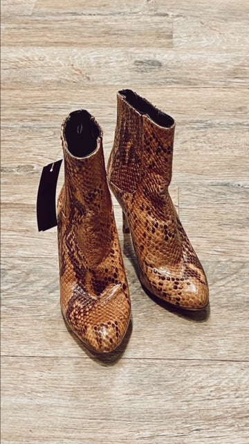 ZARA Reptile Leather Boots (6)
