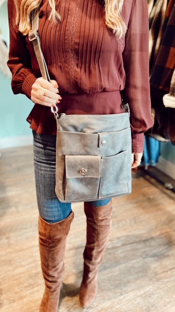 ROOTS Grey Villager Messenger in Tribe Leather