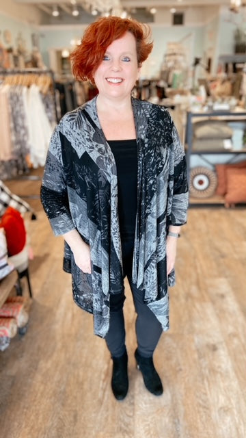HAANI Black/Grey Open Face Top (2X)