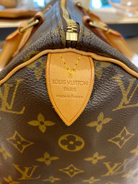 LOUIS VUITTON Speedy 30
