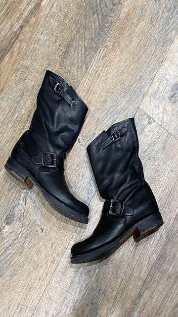 FRYE Black Leather Boots (38)