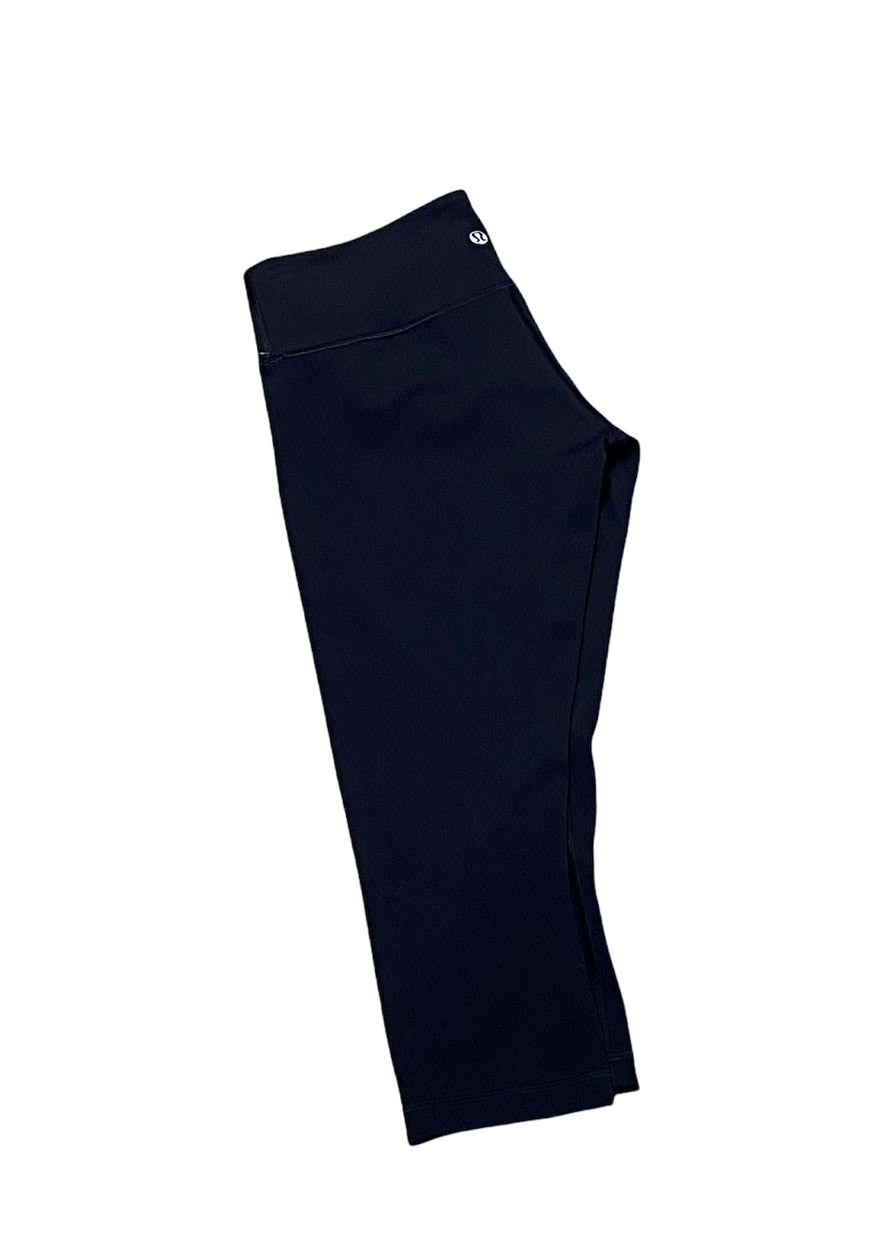 LULULEMON Black Capris (8?)